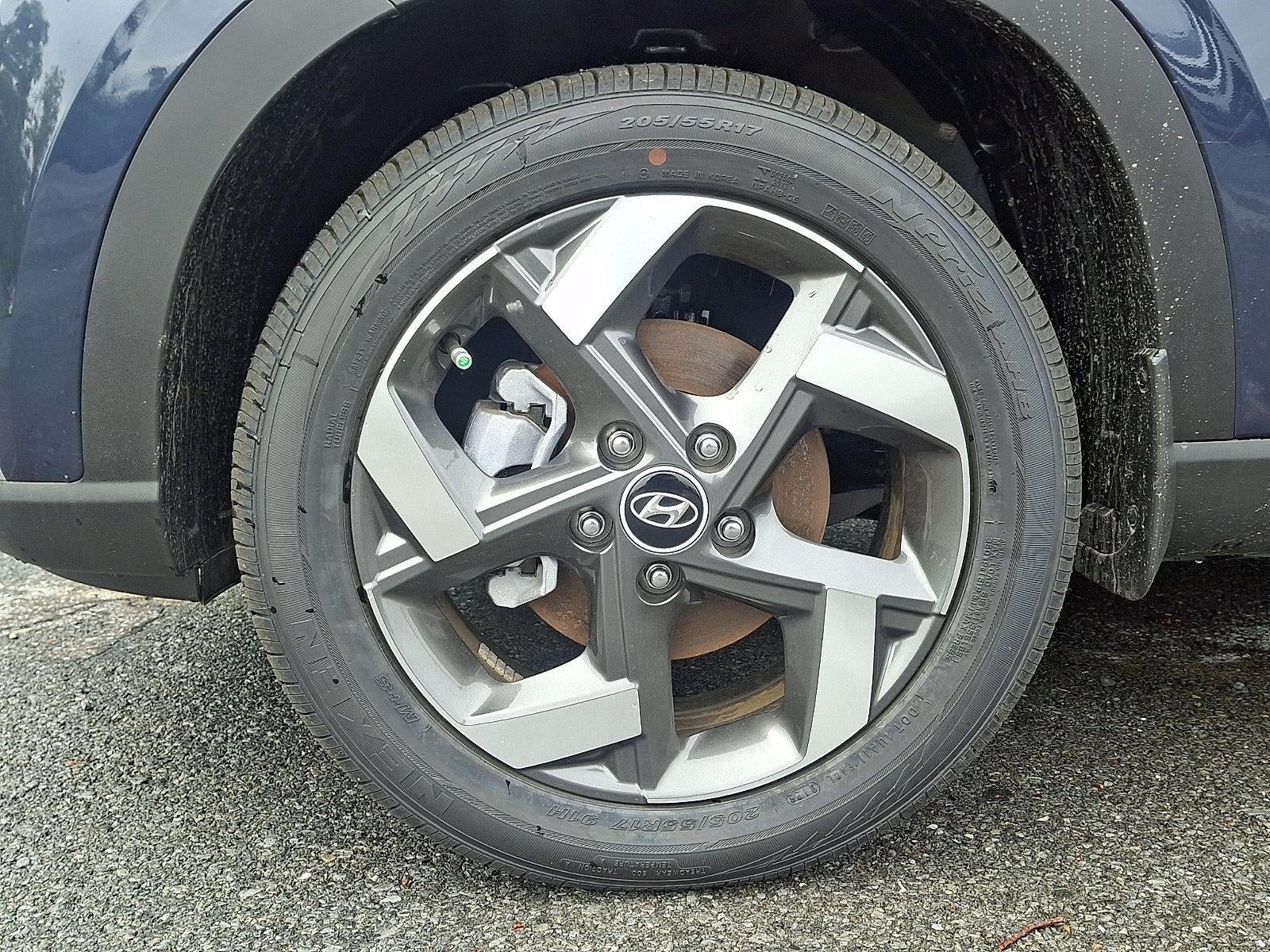 2026 Hyundai VENUE SEL W/Two-Tone Roof